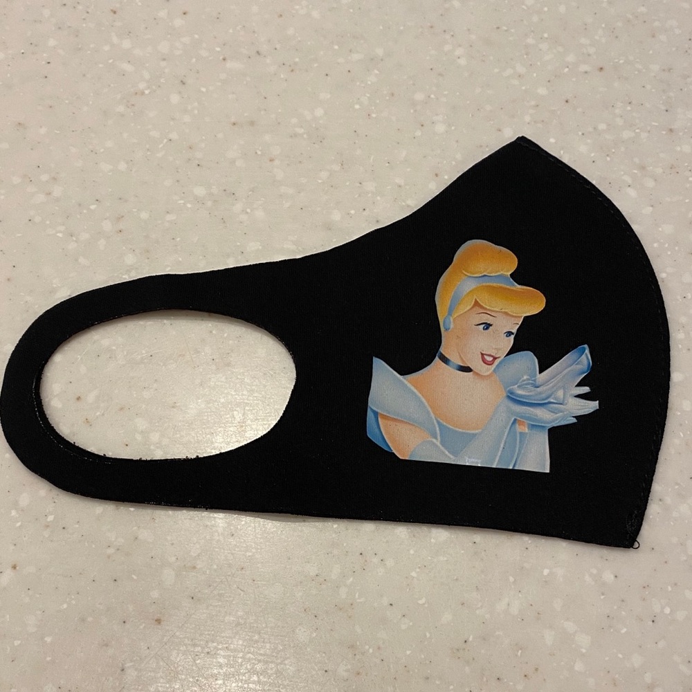 FACE MASK “ CINDERELLA “ - Picture 2 of 6